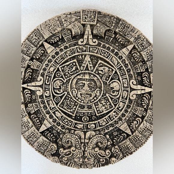 Disney Park - Aztec Solar Sun Inlay Stones Calendar Plaque Maya Inca Sculpture - Picture 7 of 7